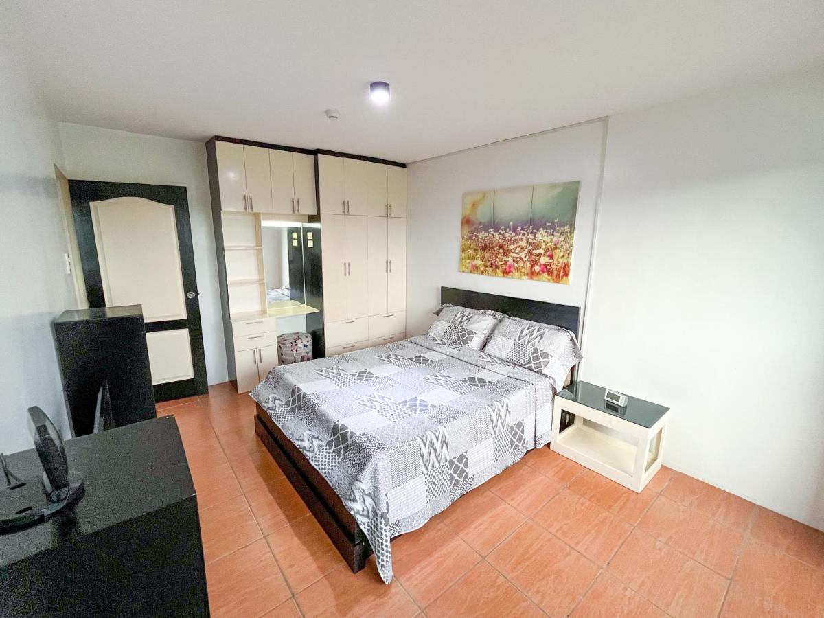 Modern 2Br Condo Near Sm With Free Parking Pool Wifi And Netflix Davao Bagian luar foto