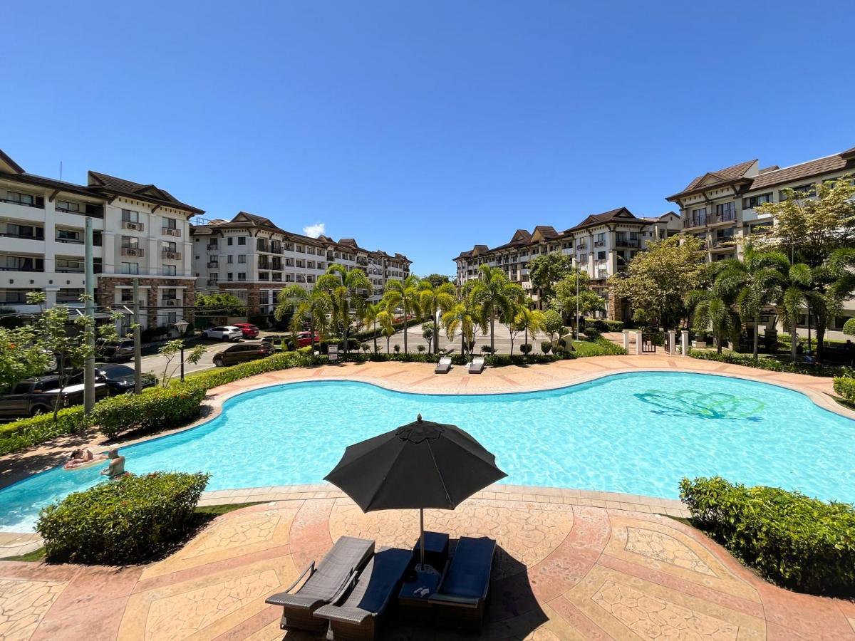Modern 2Br Condo Near Sm With Free Parking Pool Wifi And Netflix Davao Bagian luar foto
